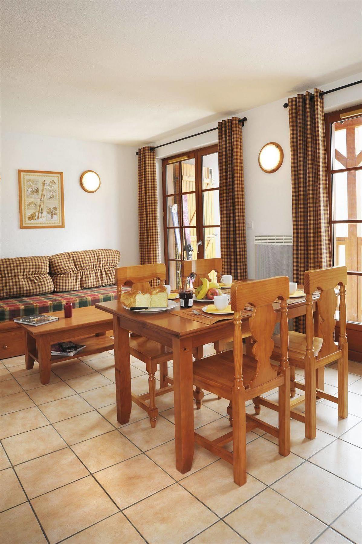 Residence Nemea Les Chalets D'Estive โกเตอเรต์ ภายนอก รูปภาพ